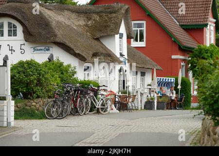 Frisian Cafe in Nebel, Nebel, Amrum, Nordfriesland, Nordsee, Nordfriesische Inseln, Nationalpark Wattenmeer, Nationalpark Schleswig-Holsteinisches Wattenmeer, Schleswig-Holstein, Deutschland Stockfoto