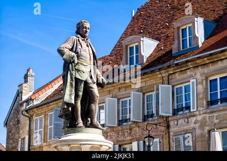 Denkmal von Denis Diderot in Langres in der Champagne Stockfoto