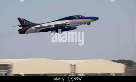 Hawker Hunter T72 XE688 von Hawker Hunter Aviation beim Royal International Air Tattoo 2022 Stockfoto