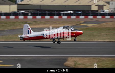 Jet Provost XW324 Abfahrt von der Royal International Air Tattoo 2022 Stockfoto