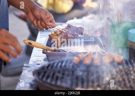 Gegrilltes Bakso Bakar: Authentisches Traditionelles Indonesisches Gericht Stockfoto