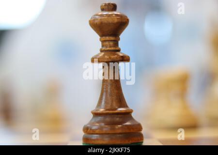 Nahaufnahme eines Königsstückes während eines Schachspiels Stockfoto