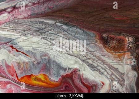 Die abstrakte Malerei mit Acryl mit Fluid Pour Stockfoto