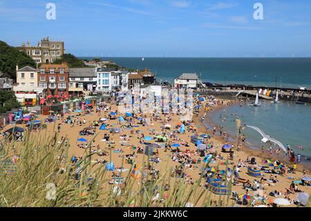 Schöner Viking Bay Strand in Broadstairs auf der Isle of Thanet, in Kent, Großbritannien Stockfoto