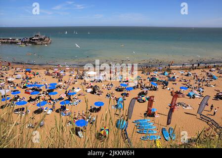 Schöner Viking Bay Strand in Broadstairs auf der Isle of Thanet, in Kent, Großbritannien Stockfoto