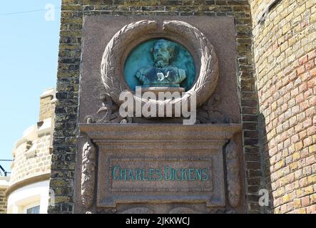 Das Broadstairs-Herrenhaus, Bleak House, in dem Charles Dickens 1851 David Copperfield schrieb, befindet sich in Fort House, wie es damals hieß, in Kent, Großbritannien Stockfoto