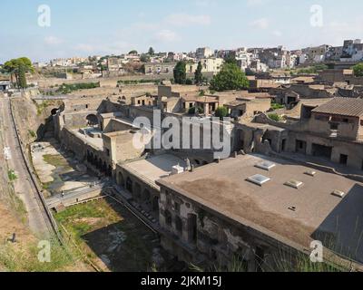 Überblick über die Ausgrabungsstätte der römischen Stadt Herculaneum in Ercolano, Kampanien, Italien Stockfoto