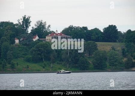 Blick auf George Washingtons Mount Vernon vom Potomac River Stockfoto