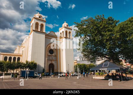 Die Metropolitan Cathedral im Stadtzentrum von San Salvador, El Salvador Stockfoto