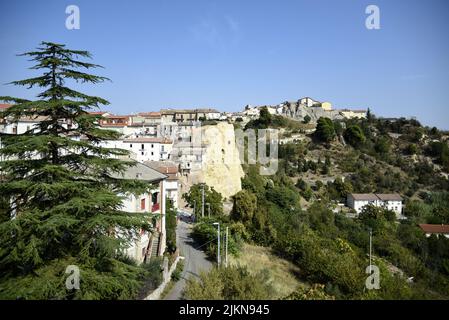 Panoramablick auf das Dorf Baselice in Benevento, Italien Stockfoto