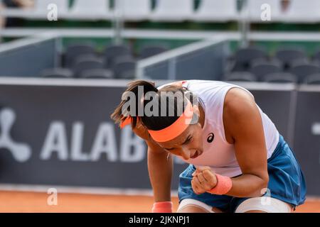 Warschau, Polen. 28.. Juli 2022. Caroline Garcia feiert nach dem Gewinn eines Spiels in der zweiten Runde BNP Paribas Poland Open - WTA 250 zwischen Elisabetta Cocciaretto (Italien) und Caroline Garcia (Frankreich) in Warschau. (Endnote; Elisabetta Cocciaretto 0:2 (3:6, 5:7) Caroline Garcia) (Foto: Mikolaj Barbanell/SOPA Images/Sipa USA) Quelle: SIPA USA/Alamy Live News Stockfoto