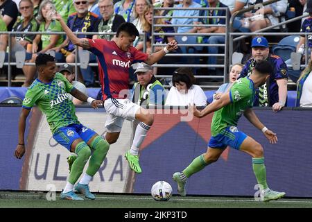 Seattle, Washington, USA. 02. August 2022: Seattle Sounders Mittelfeldspieler Léo ChÃº (23) während des MLS-Fußballmatches zwischen dem FC Dallas und dem Seattle Sounders FC im Lumen Field in Seattle, WA. Seattle besiegte Dallas 1-0. Steve Faber/CSM Credit: CAL Sport Media/Alamy Live News Stockfoto