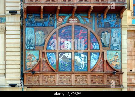 Das Buntglas auf dem Gebäude in Batumi Georgia Stockfoto