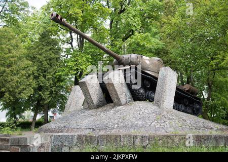 Sowjetischer schwerer Panzer IS-2 in Lebork, Polen © Wojciech Strozyk / Alamy Stock Photo Stockfoto