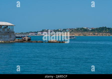 Sewastopol Schiff Wasser krim russland Hafenschiff Seehafen Kriegsschiff, für die Lorbeer Flotte in der Sicherheit für festgemacht Meer, draußen russisch. Verteidigung ukraine schwarz, Stockfoto