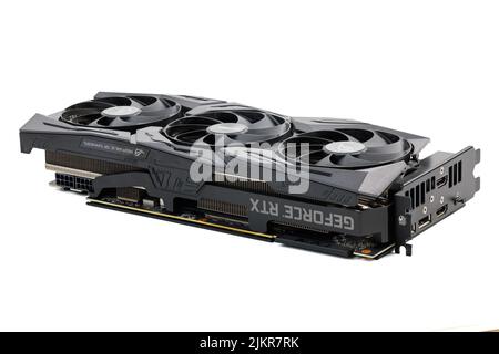 Große schwarze moderne Gaming-Grafikkarte auf weißem Hintergrund isoliert Stockfoto