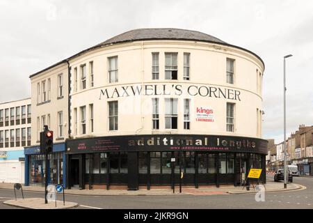 Friseure mit zusätzlichen Längen bei Maxwell's Corner, Stockton on Tees, Co. Durham, England, Großbritannien Stockfoto