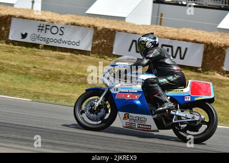 Ian King, Suzuki XR41, 100 Jahre Ulster Grand Prix, Motorräder und Fahrer, die in diesem jahrhundertealten Event, Goodwood Festival of Speed, Stockfoto