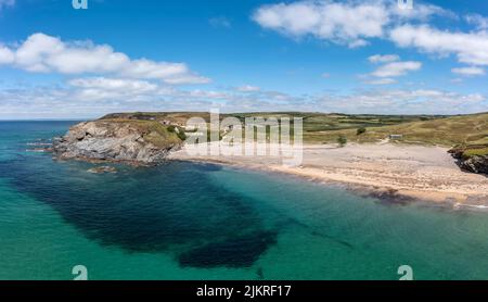 church Cove in der Nähe von helston cornwall Blick nach Norden sonnig Tag erhöhte Aussicht Panorama Stockfoto