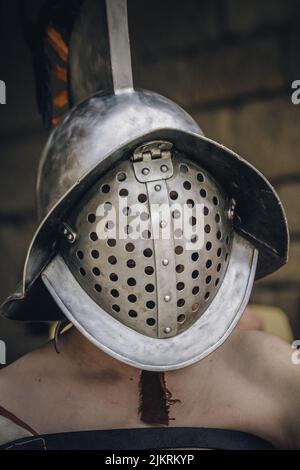 Tarraco, Italien. 26.. Mai 2012. Gladiator mit thrakischem Helm. Kredit: Unabhängige Fotoagentur/Alamy Live Nachrichten Stockfoto