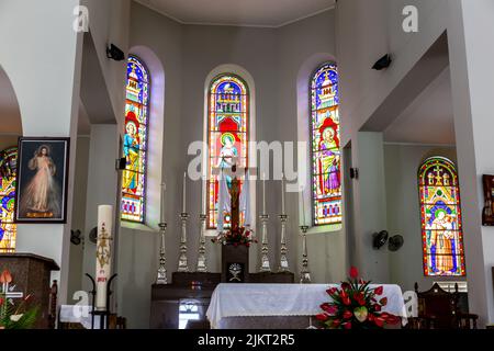 Victoria, Seychellen, 04.05.2021. Altar der Unbefleckten Empfängnis Kathedrale (Kathedrale unserer Lieben Frau von der Unbefleckten Empfängnis, Kathedrale von Victoria) Stockfoto