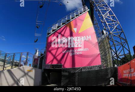 Birmingham, Großbritannien. 03. August 2022. Allgemeine Ansicht des Alexander Stadions, Gastgeber der Commonwealth Games Athletics in Birmingham, Vereinigtes Königreich am 8/3/2022. (Foto von Conor Molloy/News Images/Sipa USA) Quelle: SIPA USA/Alamy Live News Stockfoto