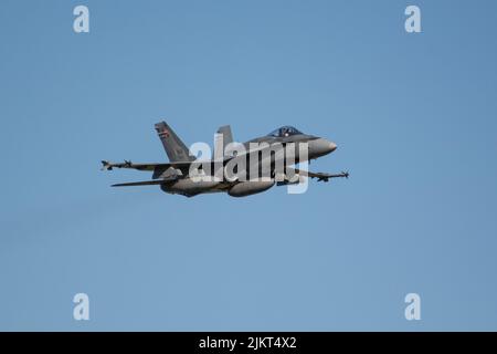 McDonnell Douglas CF-18 Hornet F18 Kanadischer Militärjäger startet auf der NATO Days Airshow in Ostrava, Tschechische Republik Stockfoto