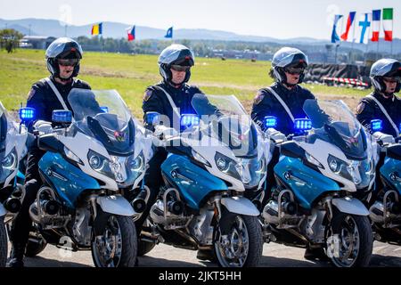 NATO Days, Ostrava, Tschechische Republik. 22.. September 2019: Die Tschechische Polizei (městská policie ČR) Motorenpolizei führt eine taktische Demonstration durch Stockfoto