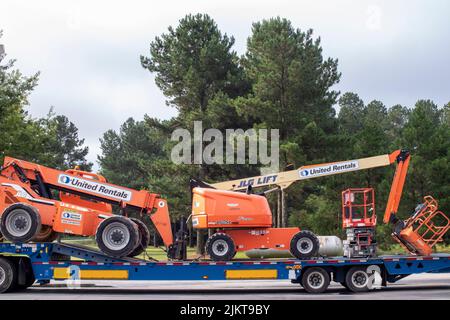 Augusta, GA USA - 05 21 21: Sattelschlepper-Verleih Stockfoto