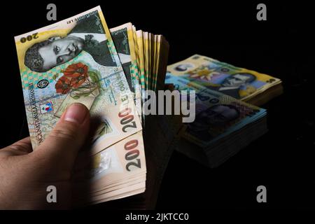 Stapel LEI rumänisches Geld. RON Leu Money Europäische Währung Stockfoto