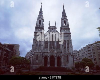 Die wunderschöne Kathedrale St. Thomas von Canterbury in Aviles Stockfoto