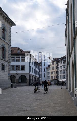 Eine vertikale Aufnahme einer Straße in St. Gallen Stockfoto