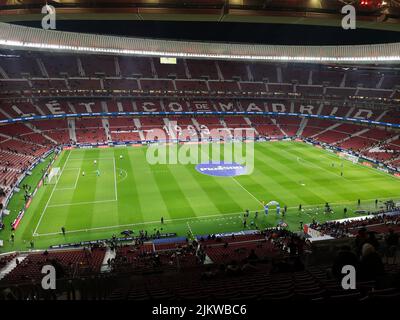 Das Atletico de Madrid-Stadion, bevor ein Spiel der spanischen Liga gegen Valencia gestartet wird Stockfoto