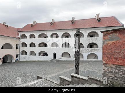 Ein Innenhof des Schlosses Palanok, Mukachevo, Ukraine Stockfoto