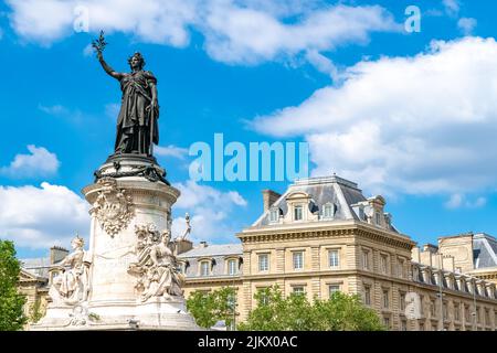 Paris, der Republic Place, im Zentrum, typische Gebäude im Hintergrund Stockfoto