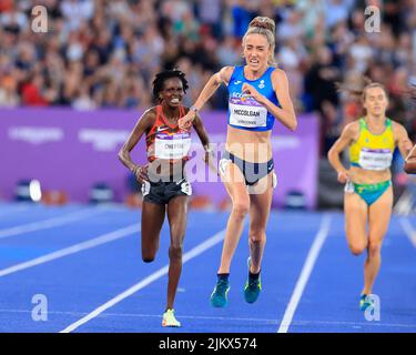 Birmingham, Großbritannien. 03. August 2022. Eilish McColgan aus Schottland gewinnt am 8/3/2022 in Birmingham, Großbritannien, die 10.000 Meter. (Foto von Conor Molloy/News Images/Sipa USA) Quelle: SIPA USA/Alamy Live News Stockfoto