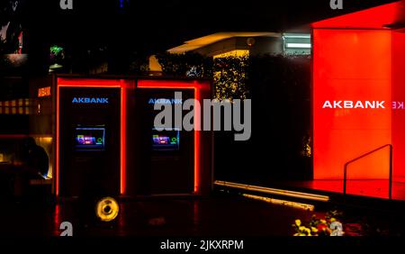 Akbank Geldautomaten - Banken und geldautomaten in kadikoy, Istanbul, Türkei Stockfoto