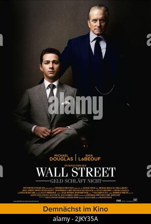 SHIA LABEOUF, Michael Douglas Poster, WALL STREET: GELD schläft nie, 2010 Stockfoto