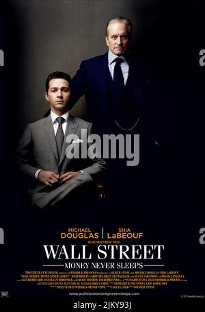 SHIA LABEOUF, Michael Douglas Poster, WALL STREET: GELD schläft nie, 2010 Stockfoto