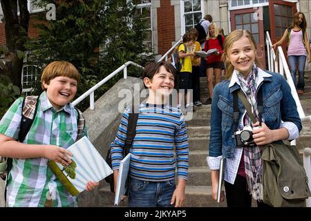 ROBERT CAPRON, ZACHARY GORDON, CHLOE MORETZ, DIARY OF A WIMPY KID, 2010 Stockfoto