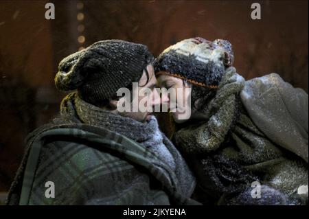 ZACH BRAFF, ISABELLE BLAIS, DIE HOHEN LEBENSHALTUNGSKOSTEN, 2010 Stockfoto