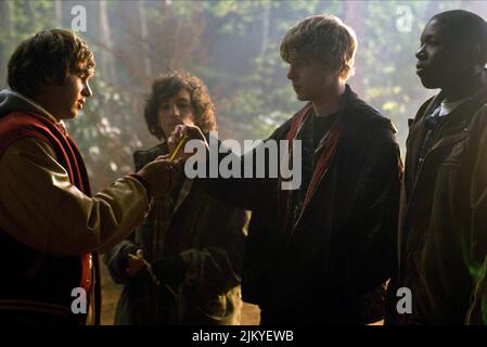 NICK LASHAWAY, John MAGARO, MAX THIERIOT, DENZEL WHITAKER, meine Seele zu nehmen, 2010 Stockfoto