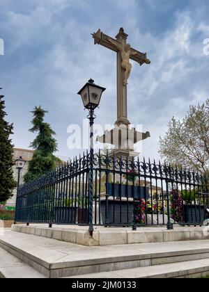 Granada, Spanien, 04-11-2022. Christus der Gefälligkeiten, der 1640 von Nachbarn erbaut wurde. Stockfoto