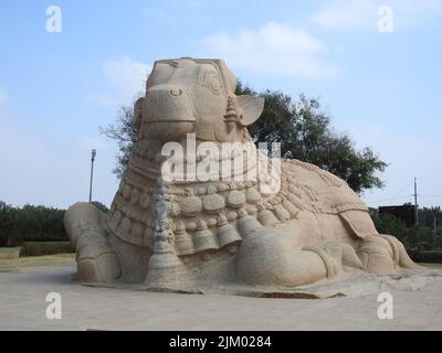 Nahaufnahme des schönen Veerabhadra Hindu-Tempels in Lepakshi im Bundesstaat Andhra Pradesh, Indien Stockfoto