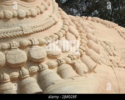 Nahaufnahme des schönen Veerabhadra Hindu-Tempels in Lepakshi im Bundesstaat Andhra Pradesh, Indien Stockfoto