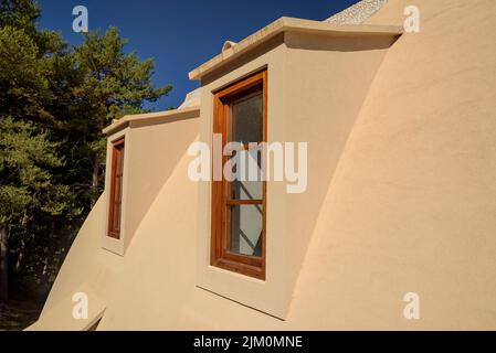 Chalet entworfen von Gaudí im Catllaràs Gebirge (Berguedà, Barcelona, Katalonien, Spanien) ESP: Chalet diseñado por Gaudí en la Pobla de Lillet Stockfoto