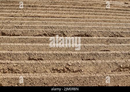 Das gepflügte Feld in Geilenkirchen, Deutschland - Farmlandschaft Stockfoto