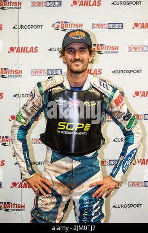 Adam Ellis mit der 2022 Cardiff Speedway Grand Prix Wildcard Race Jacke. National Speedway Stadium, Manchester. 1. August 2022 Stockfoto