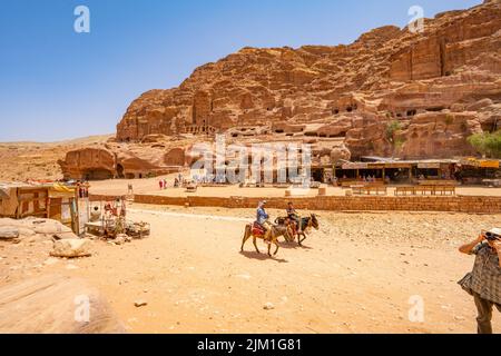 Blick auf die Königsgräber in Petra Jordan Stockfoto