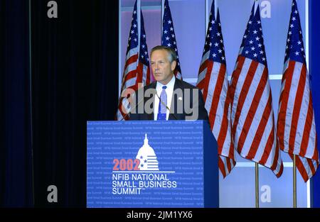 Büro des Sekretärs - SEKRETÄR DONALD EVANS HÄLT KEYNOTE AUF DER NFIB Stockfoto